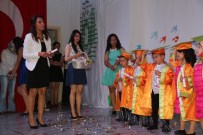 Demirci'de Minik Öğrencilerden Yılsonu Gösterisi