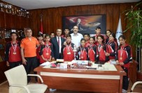 MUSTAFA ADıGÜZEL - İşitme Engellilerde Türkiye Şampiyonu Oldular