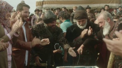 Kurdoğlu Diziden Ayrıldı, Gözyaşları Sel Oldu