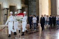 Şampiyonlar Ata'nın Huzuruna Çıktı