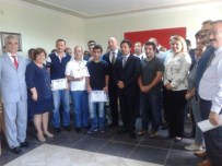 MURAT SEFA DEMİRYÜREK - Urla'da Kursu Başarıyla Bitiren Mahkumlar Sertifikalarını Aldı