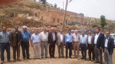 Vatandaşlar İlk Defa Bir Milletvekili Adayını Köylerinde Gördü