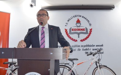 'AB'yi Öğreniyorum' Projesi