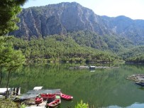 KARACAÖREN - Alabalık Yetiştiricileri Karacaören'de Yasakların Askıya Alınması İstiyor