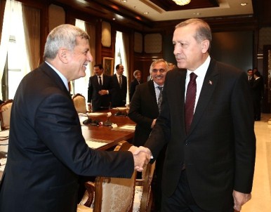 Başkan Karaosmanoğlu, Cumhurbaşkanına Konuk Oldu