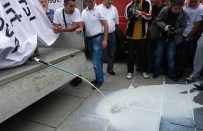 SÜT ÜRETİCİSİ - Kosovalı Sütçülerden İthalat Tepkisi