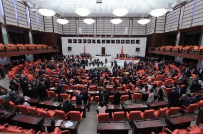 Meclis Başkanlığı Yarına Kaldı