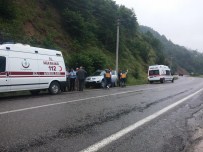 Trabzon'da Trafik Kazası Açıklaması 3 Yaralı