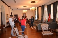 SÜLEYMAN TAPSıZ - TRT 'Göç Hikayeleri' Belgeselinin Çekimleri Valilikte Yapıldı