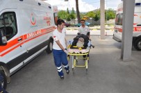 KARAÇAY - Aydın'da Trafik Kazası Açıklaması 3 Yaralı