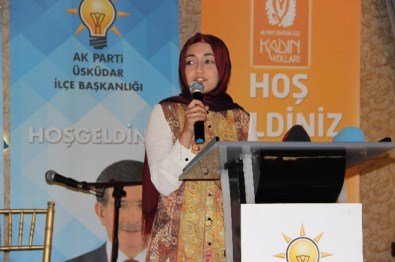 Başörtüsü Nedeniyle Yıllar Önce Alamadığı Ödülünü Bugün Aldı