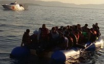 AKYARLAR - Ege'de 'Umut Harekatı' Açıklaması 216 Göçmen Kurtarıldı