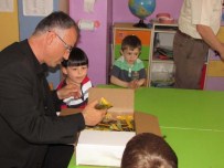 SÜT DAĞITIMI - Emet'te Öğrencilere Kuru Üzüm