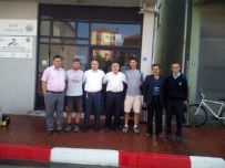 SALTUKOVA - Genç Turistler Başkan Güneş'i Makamında Ziyaret Etti