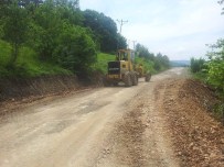 ŞENOL KOCA - Kaynaşlı'da Yol Yapım Çalışması