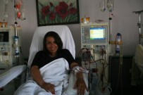 BÖBREK HASTASI - Organ Nakli Bekleyen İlk Kadın Vekil Aday