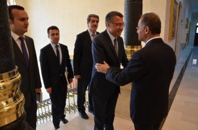 AFAD Başkanı Dr. Fuat Oktay, Vali Tapsız'ı Ziyaret Etti