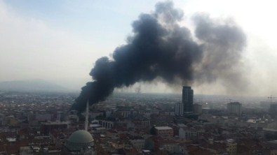 Bursa'da Kauçuk Deposunda Korkutan Yangın