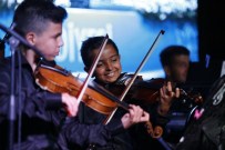 VAPUR İSKELESİ - İzmir'in Genç Yetenekleri İlk Açık Hava Konserini Yaptı