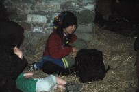 AKYARLAR - Kaçak Göçmenler Tarihi Rum Kilisesinde Yakalandı