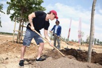 SİNAN AKÇIL - Sinan Akçıl Ağaç Dikti