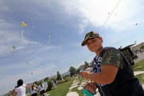 DÜNYA ÇEVRE GÜNÜ - Karşıyaka'da Uçurtmalar 'Temiz Çevre' İçin Havalandı