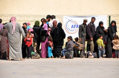 Sınırdan 3 Bin Mülteci Türkiye'ye Geçiş Yaptı