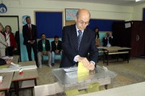 AHMET NECDET SEZER - 10. Cumhurbaşkanı Sezer Oyunu Kullandı