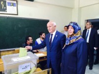 OY KULLANIMI - AK Parti Kayseri Milletvekili Adayı Yaşar Karayel Oyunu Kullandı