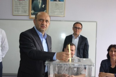 Bakan Işık, Oyunu Kullandı