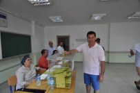 Başkan Kocadon Oyunu Eşi Ve Kızıyla Birlikte Kullandı