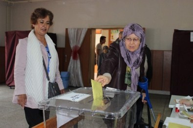 Eskişehir'de Oy Verme İşlemi Başladı