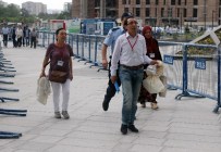 Kayseri'de Oylar Çuvalla Seçim Kuruluna Getiriliyor