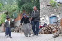 105'Lik Nine Oy Kullanmak İçin 4 Kilometre Yol Gitti