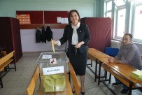 Prof. Dr.Gaye Usluer Oyunu Kullandı