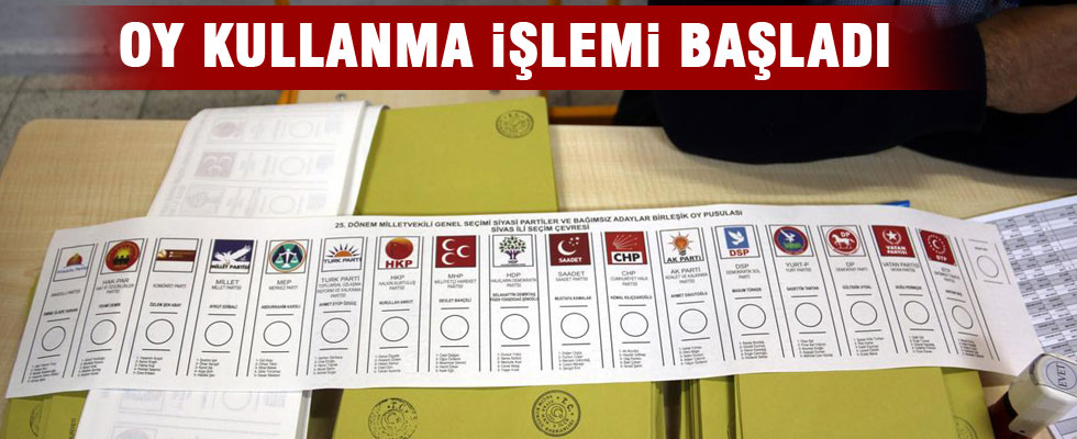 Türkiye genelinde oy kullanma işlemi başladı