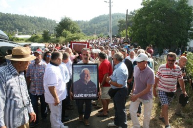 Teknesiyle Dünya Turu Yapan İlk Türk İçin Denizde Kortej