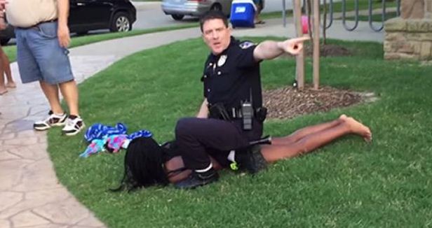 ABD'de binlerce kişi polis şiddetini protesto etti