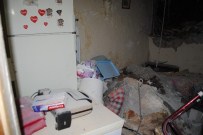 Amasya'da İki Eve Kaya Düştü Açıklaması 1 Yaralı