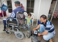 HACıRAHMANLı - Başkan Yaralı Engellileri Sevindirdi
