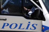 BOSTANIÇI - Eski Eşinin Silahla Tehdit Ettiği Kadını Komşuları Kurtardı