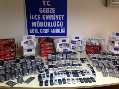 Kocaeli'de 2 Bin 156 Adet Kaçak Telefon Ele Geçirildi