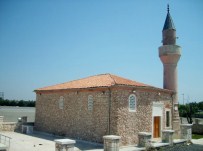 200 Yıllık Tarihi Cami İbadete Açıldı