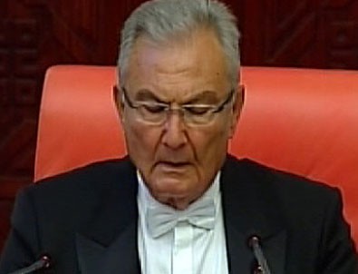 Deniz Baykal koltuğu kaybetti