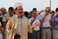 ANADOLU GENÇLIK DERNEĞI - Dualar Uygur Türkleri İçin