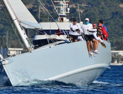Mustafa Koç'un teknesi yan yattı