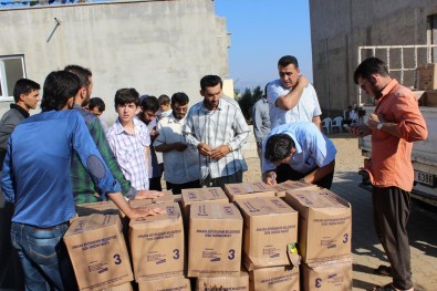 Ankara'dan Suriyelilere Gıda Yardımı