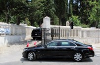 KABRISTAN - Cumhurbaşkanı Erdoğan Aile Kabristanını Ziyaret Etti