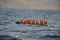 İNSAN KAÇAKÇISI - Ege Denizinde Bin 79 Sığınmacı Ölümle Burun Buruna Geldi