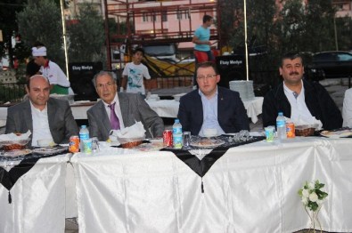 Vatan Plastik'ten Osmaneli'de İftar Programı